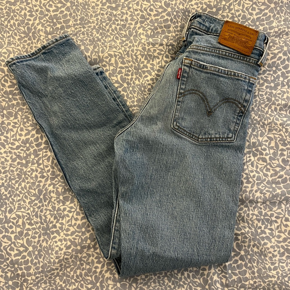 Levi’s Wedgie Jeans